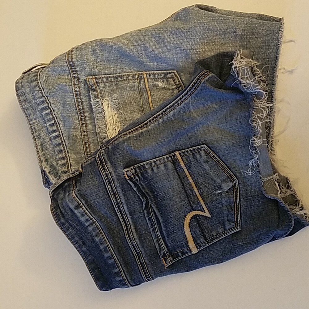 2 Pair AE Jean shorts
